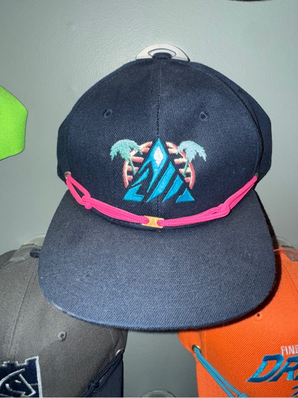 Mint Green Snapback Findlay Hat with Multicolor laces